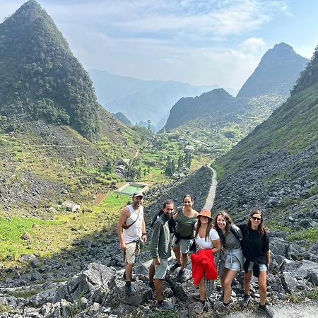 Bed and Breakfast Strawberry House , Tour & Motorbikes Rentel Ha Giang Exteriér fotografie