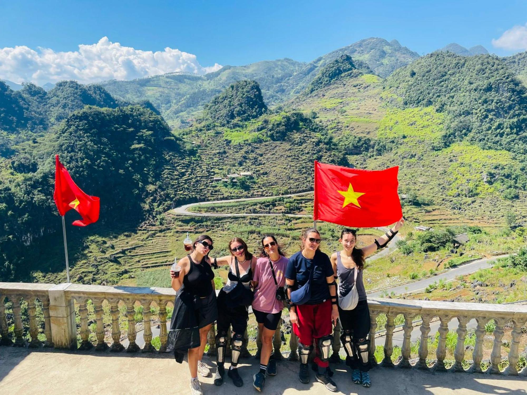 Bed and Breakfast Strawberry House , Tour & Motorbikes Rentel Ha Giang Exteriér fotografie